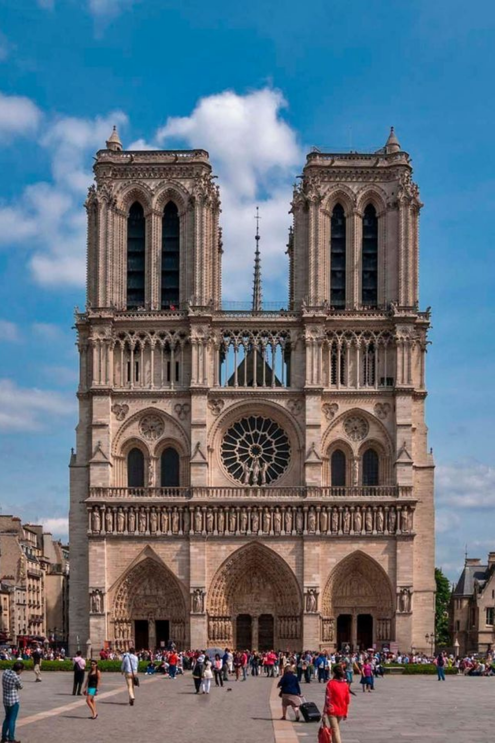 Generate an augmented reality-style experience that highlights landmarks and overlays informative annotations directly onto the image.